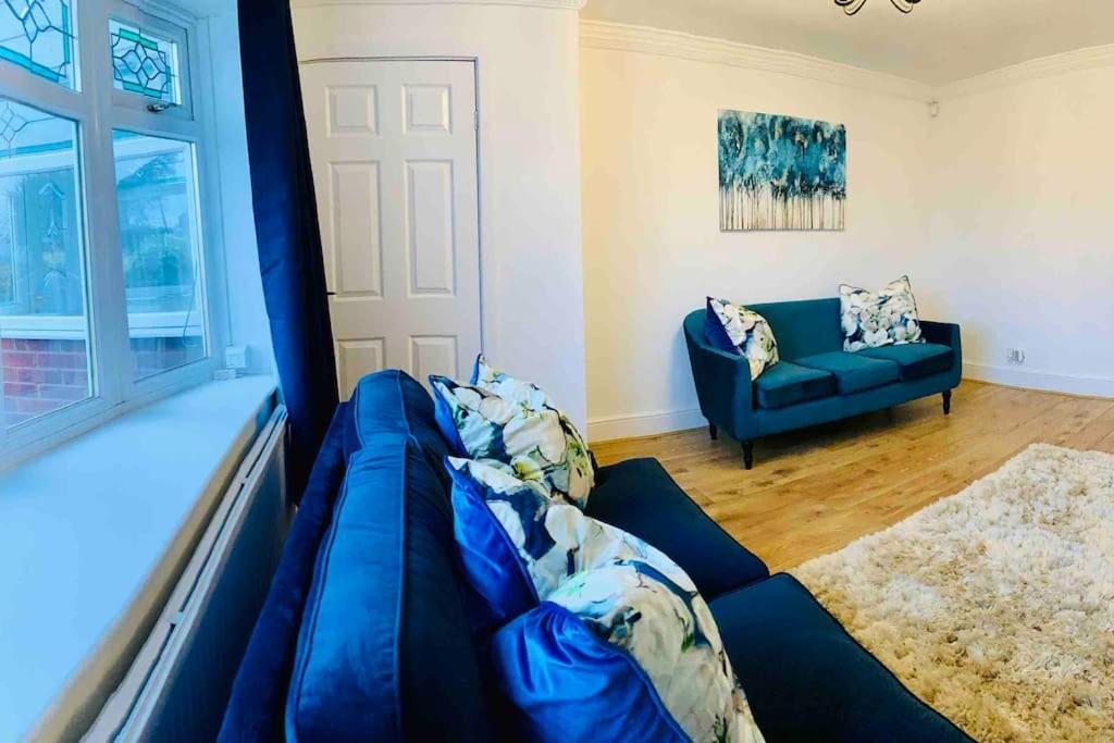 Homely Detached 3 Bedroom House Near Sheffield Rotherham Exterior photo